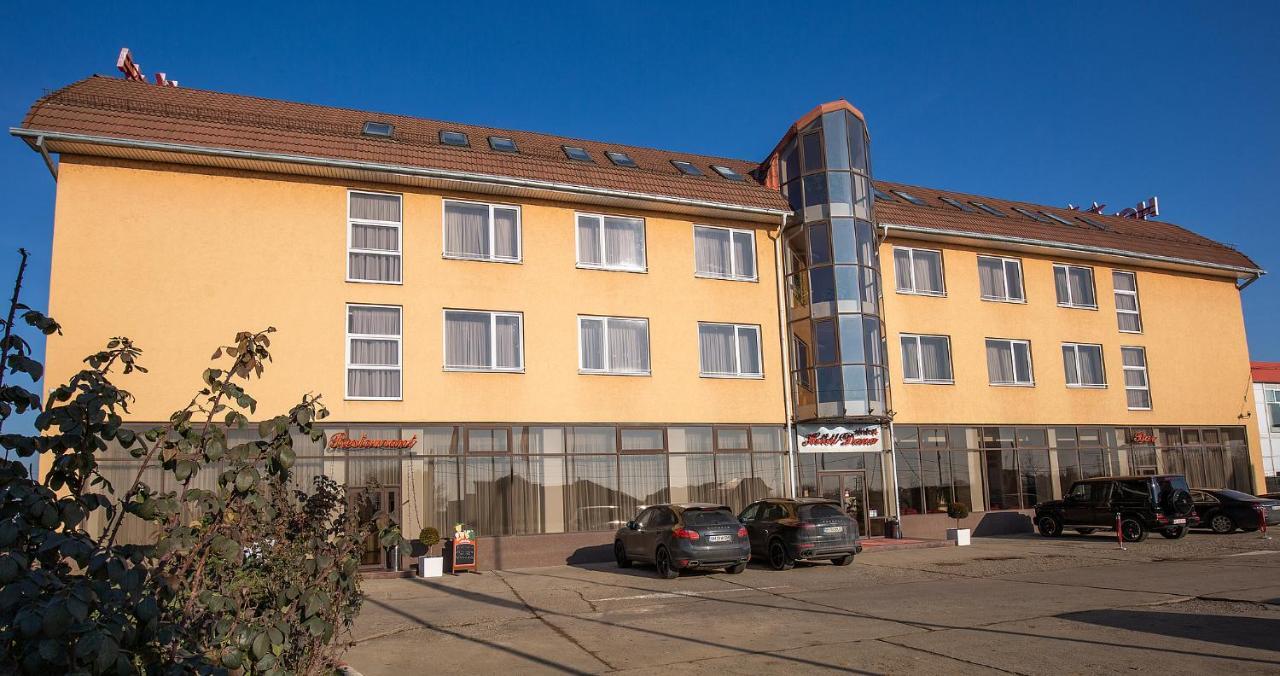 Hotel Dana Сату-Маре Экстерьер фото
